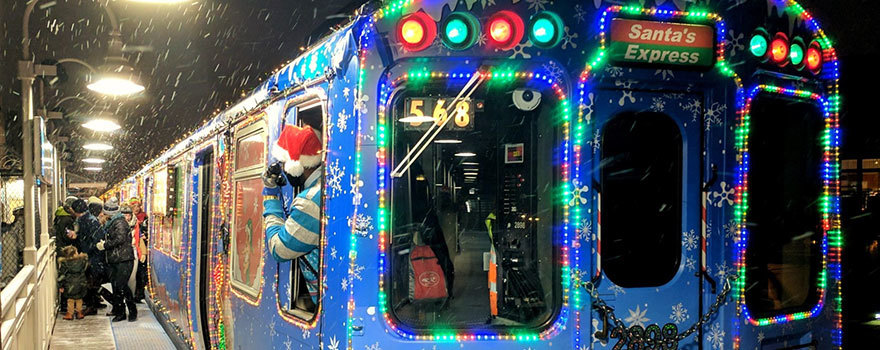 The Holiday Nostalgia Train at West 4th Street this morning : r/nyc